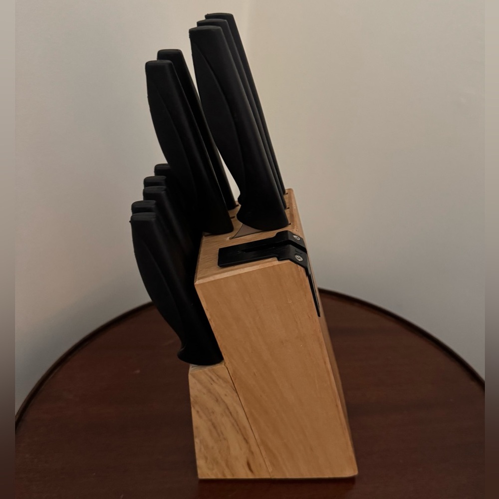 Wooden Holder, 10 Piece Stainless Steel Knife Set with Built-In Sharpener - Picture 3 of 6